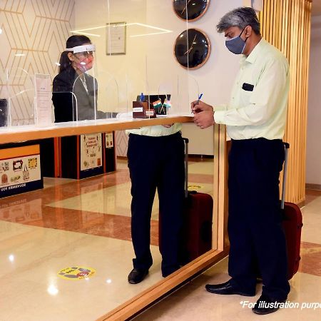 โอโย 16123 จันทนา ดีลักซ์ Hotel บังกาลอร์ ภายนอก รูปภาพ