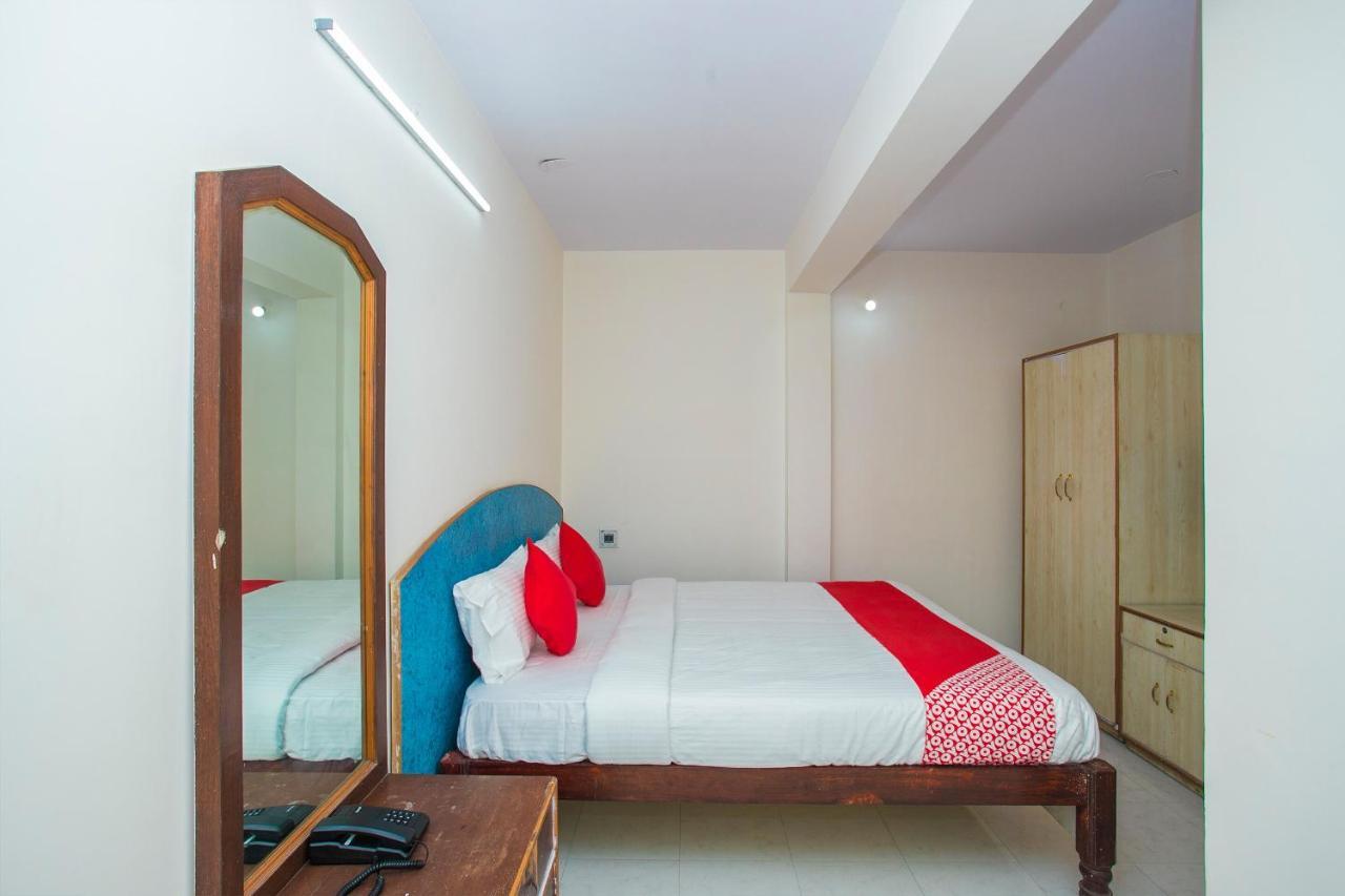โอโย 16123 จันทนา ดีลักซ์ Hotel บังกาลอร์ ภายนอก รูปภาพ
