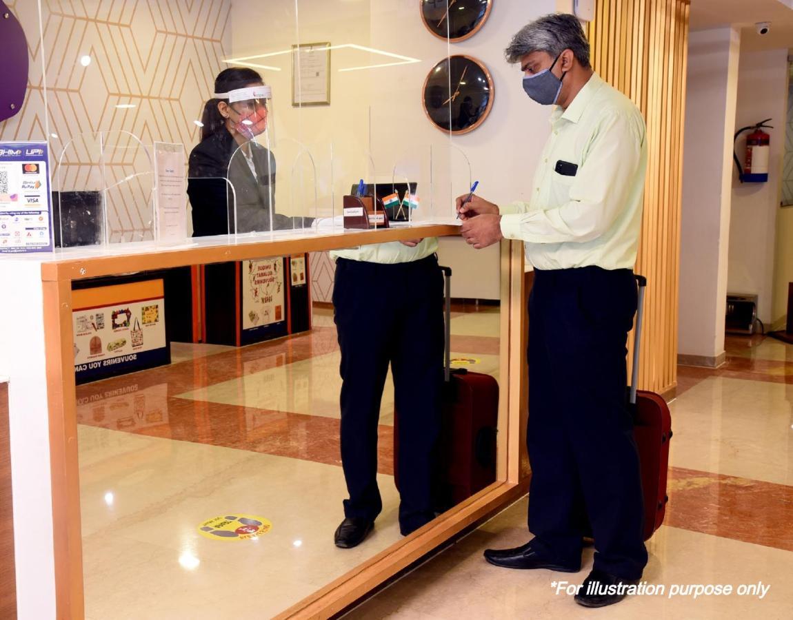 โอโย 16123 จันทนา ดีลักซ์ Hotel บังกาลอร์ ภายนอก รูปภาพ